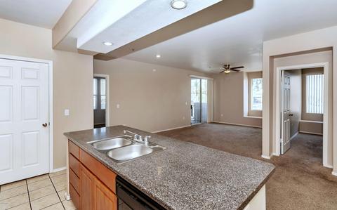 909 E Camelback Rd #2005, Phoenix, AZ 85014 photo 8