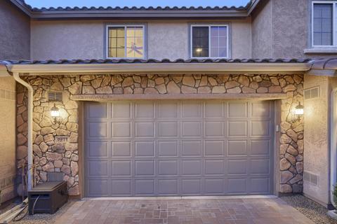 3911 E Cat Balue Dr, Phoenix, AZ 85050 photo 2