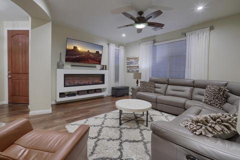 3911 E Cat Balue Dr, Phoenix, AZ 85050 photo 11