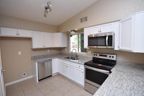3306 Everett Dr, Phoenix, AZ 85032 photo 4