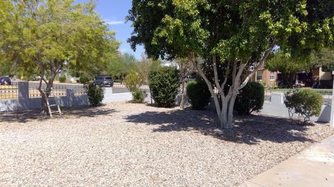 385 E Weldon Ave, Phoenix, AZ 85012 photo 2