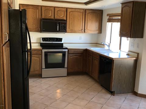 3302 E Longhorn Dr, Phoenix, AZ 85050 photo 6