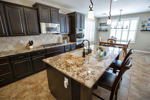 2465 E Donato Dr, Gilbert, AZ 85298 photo 5