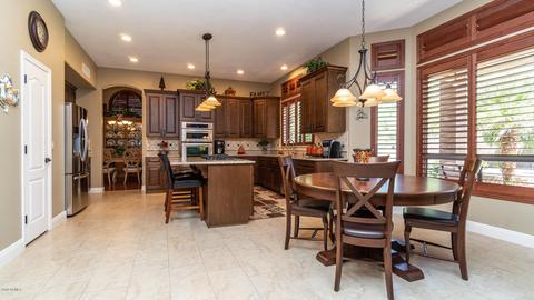 8108 E Sienna St, Mesa, AZ 85207 photo 3