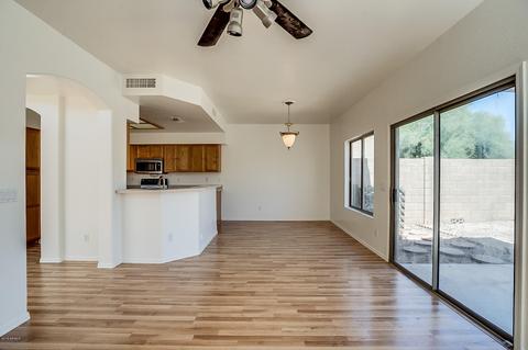 10032 E Capri Ave, Mesa, AZ 85208 photo 3