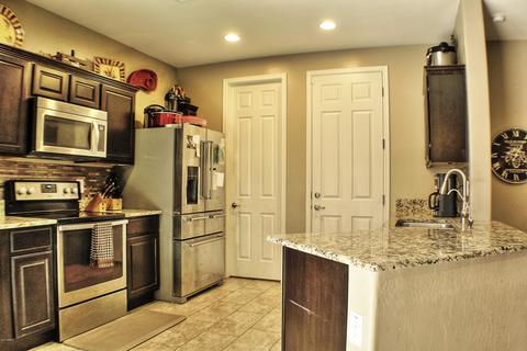 3609 E Larson Ln, Gilbert, AZ 85295 photo 2