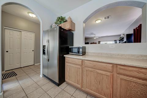 933 W Carter Rd, Phoenix, AZ 85041 photo 12