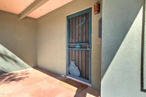 2868 E Cinnabar Ave, Phoenix, AZ 85028 photo 4