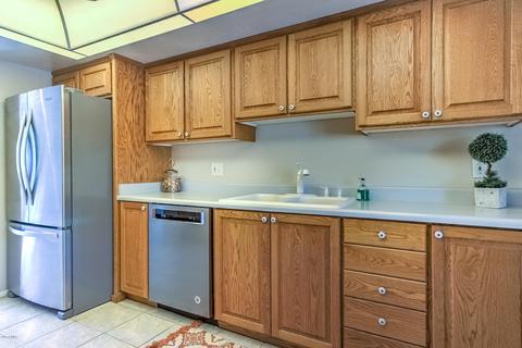 2868 E Cinnabar Ave, Phoenix, AZ 85028 photo 9
