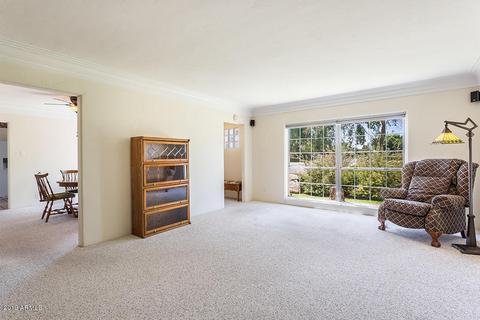802 W Avalon Dr, Phoenix, AZ 85013 photo 4