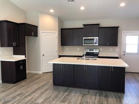 2746 E Chipman Rd, Phoenix, AZ 85040 photo 2