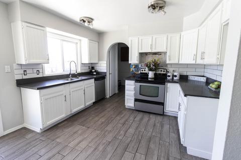 4460 E Capistrano Ave, Phoenix, AZ 85044 photo 8