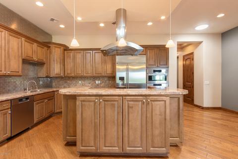 9722 N 3rd Dr, Phoenix, AZ 85021 photo 2