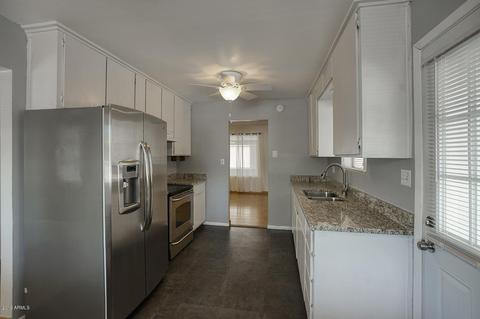 3821 E Mercer Ln, Phoenix, AZ 85028 photo 3