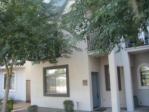 2835 E Pinchot Ave, Phoenix, AZ 85016 photo 1