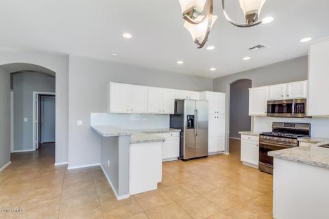 7313 E Mallory Cir, Mesa, AZ 85207 photo 2