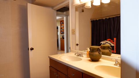 3726 E Laurel Ln, Phoenix, AZ 85028 photo 5