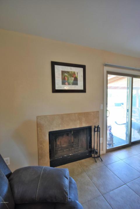 909 E Utopia Rd, Phoenix, AZ 85024 photo 12