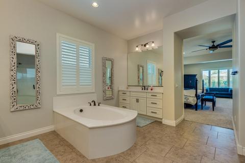 895 E Bridgeport Pkwy, Gilbert, AZ 85295 photo 19