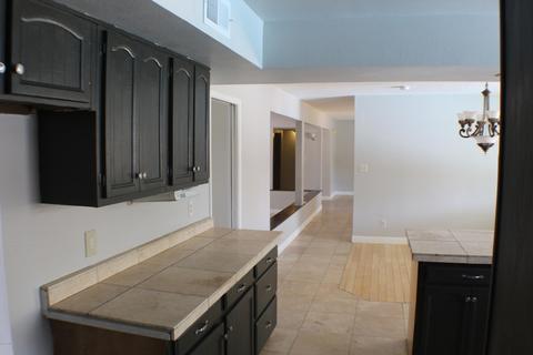 2107 E Geneva Dr, Tempe, AZ 85282 photo 4