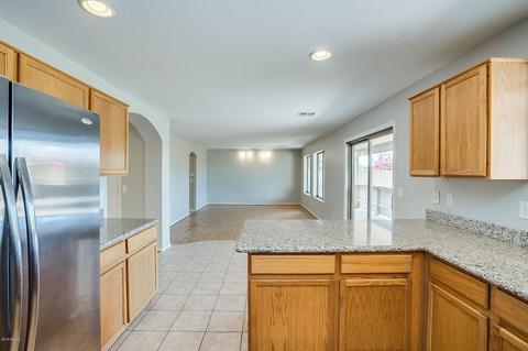 2718 E Valencia Dr, Phoenix, AZ 85042 photo 7
