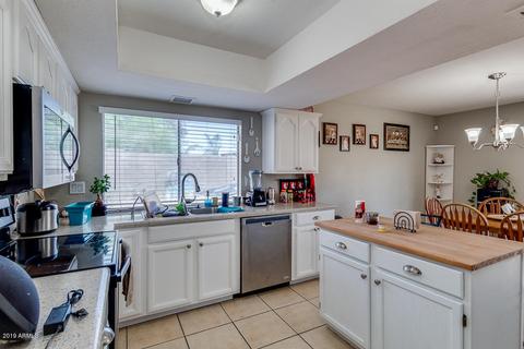 4645 N 75th Dr, Phoenix, AZ 85033 photo 9
