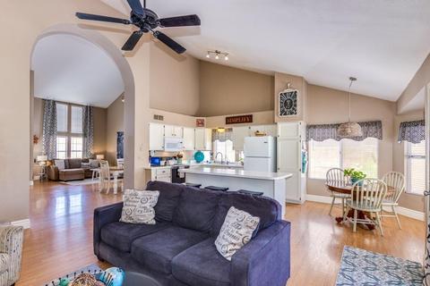 16652 S 13th St, Phoenix, AZ 85048 photo 1
