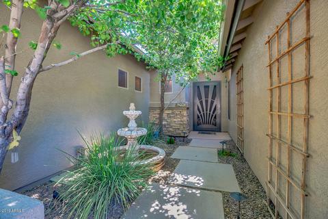 6995 S Magic Ct, Gilbert, AZ 85298 photo 5