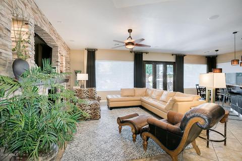 6995 S Magic Ct, Gilbert, AZ 85298 photo 8