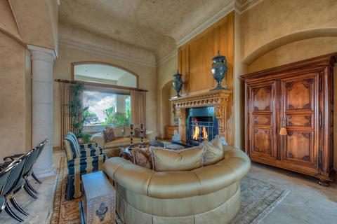 2560 E Ocotillo Rd, Phoenix, AZ 85016 photo 7