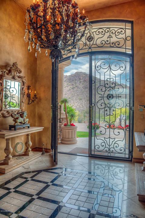 2560 E Ocotillo Rd, Phoenix, AZ 85016 photo 6