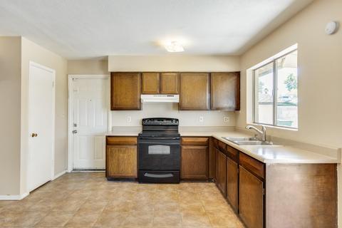 7622 W Devonshire Ave, Phoenix, AZ 85033 photo 2
