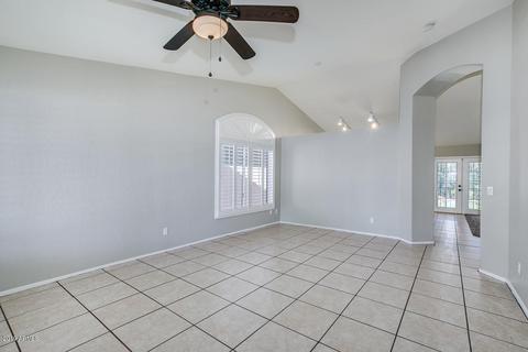 1663 W Commerce Ave, Gilbert, AZ 85233 photo 5