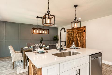 2445 E Pebble Beach Dr, Tempe, AZ 85282 photo 2