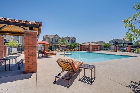 2258 S Osborn Ln, Gilbert, AZ 85295 photo 4