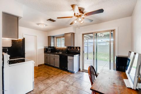 964 W Hackamore St, Mesa, AZ 85201 photo 4