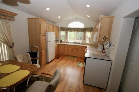 2241 Rodeo Rd, Overgaard, AZ 85933 photo 3