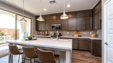 4705 E Aspen Way, Gilbert, AZ 85234 photo 2
