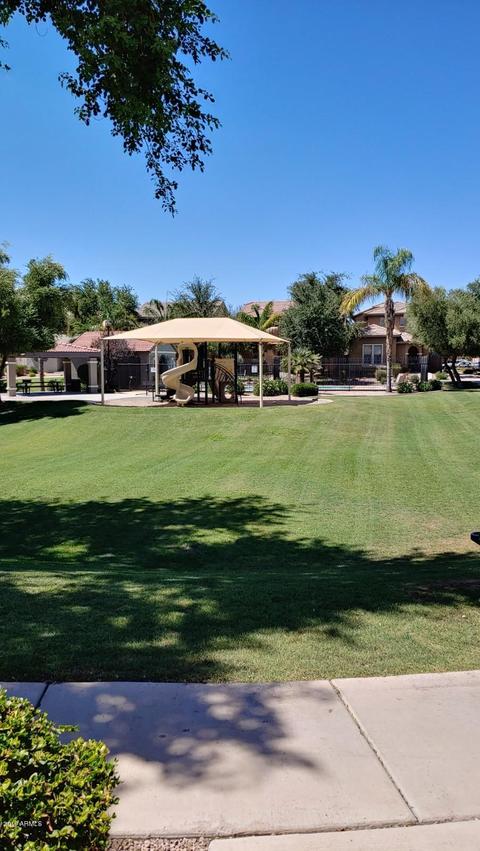 1948 E Harrison St, Gilbert, AZ 85295 photo 2