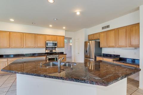 4633 E Robin Ln, Phoenix, AZ 85050 photo 10