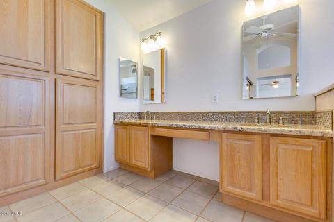 4633 E Robin Ln, Phoenix, AZ 85050 photo 26