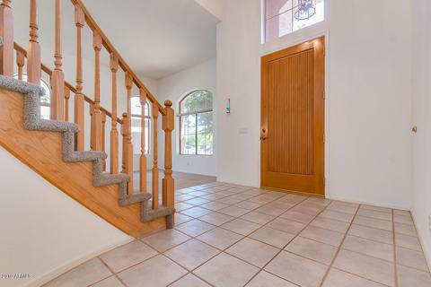 4633 E Robin Ln, Phoenix, AZ 85050 photo 5