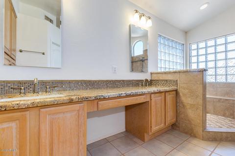 4633 E Robin Ln, Phoenix, AZ 85050 photo 27