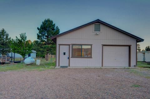2121 Meadow Ln, Overgaard, AZ 85933 photo 2