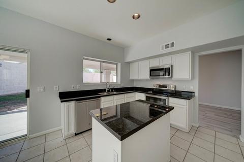 4216 E South Fork Dr, Phoenix, AZ 85044 photo 7