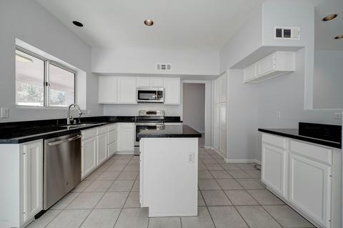 4216 E South Fork Dr, Phoenix, AZ 85044 photo 12
