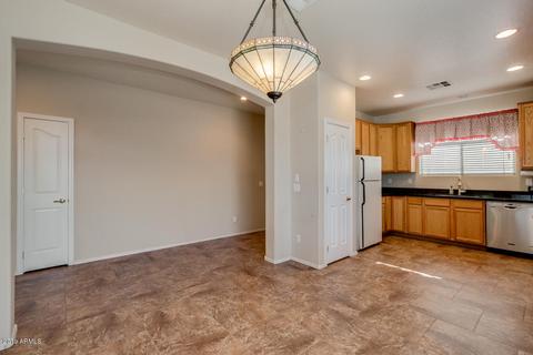 2209 S Cardinal Dr, Apache Junction, AZ 85120 photo 7
