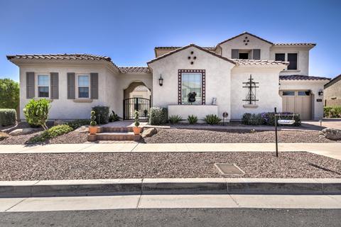 3015 E Branham Ln, Phoenix, AZ 85042 photo 1