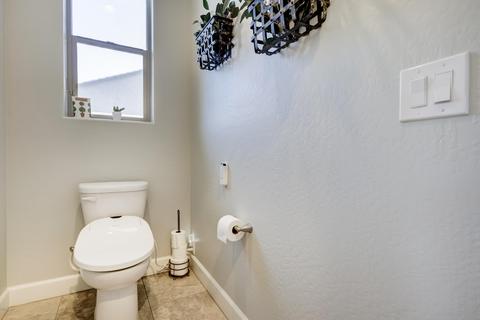 3015 E Branham Ln, Phoenix, AZ 85042 photo 39