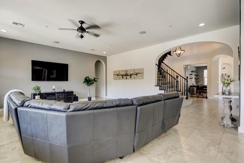 3015 E Branham Ln, Phoenix, AZ 85042 photo 14